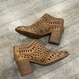 Sofft boots 10